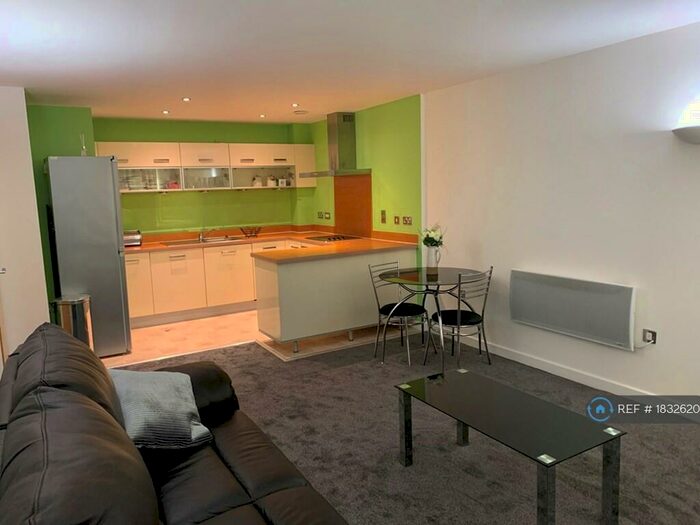 2 Bedroom Flat To Rent In Alpha House, Northampton, NN1