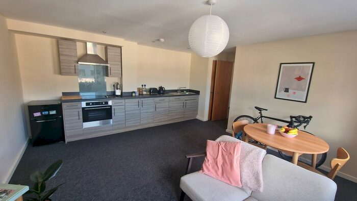 2 Bedroom Flat To Rent In Edward Street, Stockport, SK1