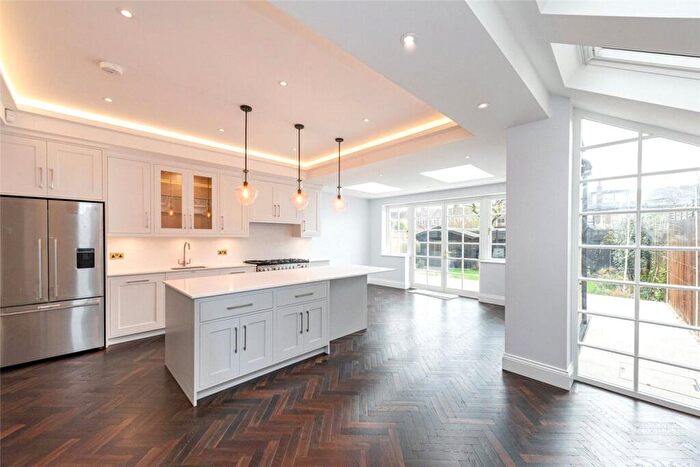 4 Bedroom End Of Terrace House For Sale In Kempe Road, London, NW6