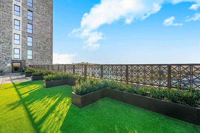 2 Bedroom Flat To Rent In Millbrook Studios, Burnt Mill, Harlow, Essex, CM20