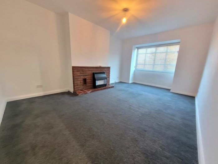 1 Bedroom Flat To Rent In Colney Hatch Lane, London, N10