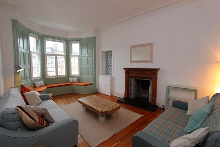 2 Bedroom Flat To Rent In Montgomery Street, Leith, Edinburgh, EH7