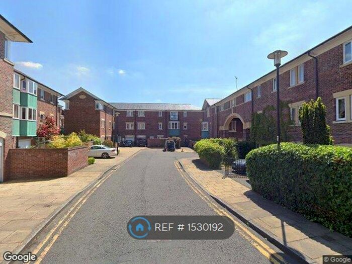 1 Bedroom Flat To Rent In The Yonne, Chester, CH1