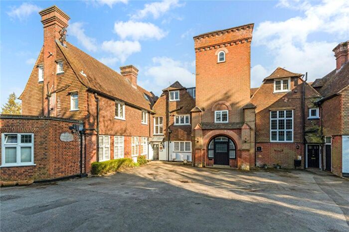 3 Bedroom Apartment To Rent In Carmel Court, Highfields, Marlow, Buckinghamshire, SL7