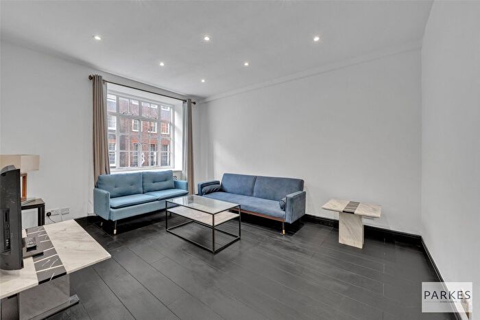 1 Bedroom Flat To Rent In Quebec Court, Seymour Street, London, W1H