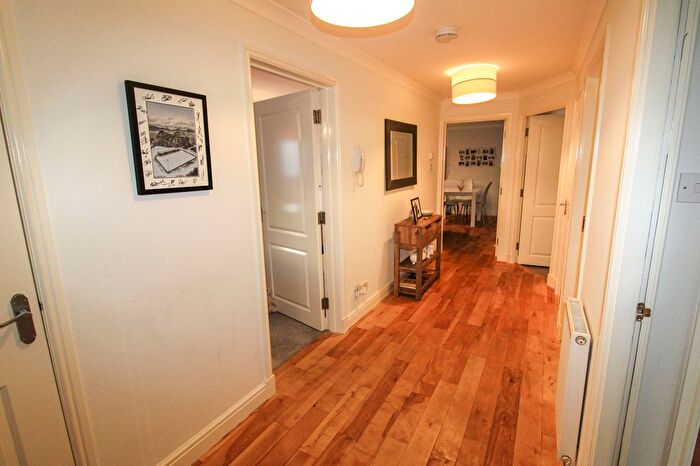 2 Bedroom Flat For Sale In Willowbank Place, Bonhill, Alexandria, G83