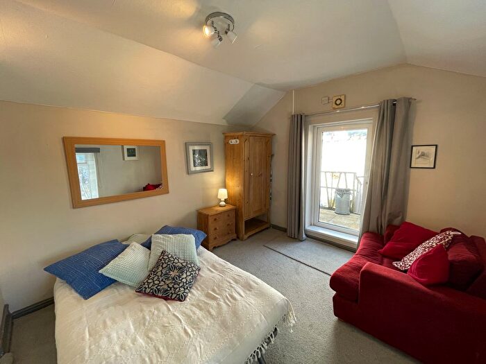 Studio To Rent In Constitution Hill, Swansea, SA1