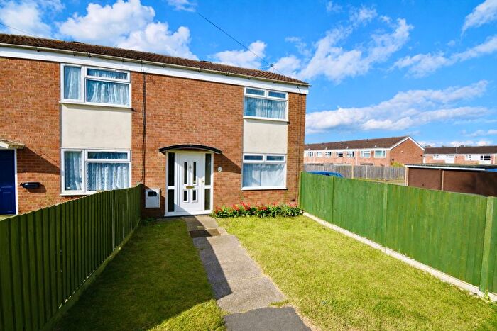 2 Bedroom End Terrace House To Rent In Arnull Crescent, Daventry, Northamptonshire, NN11