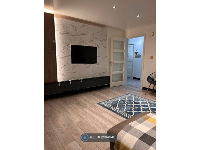 2 Bedroom Flat To Rent In Bishopbriggs, Glasgow, G64