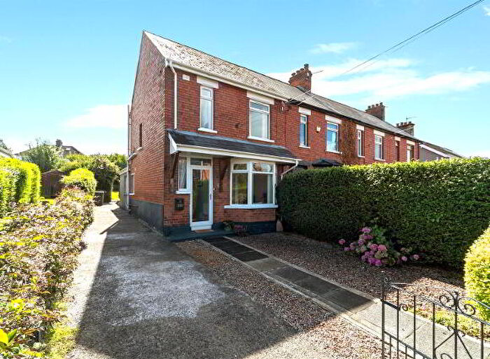 3 Bedroom End Of Terrace House For Sale In Bloomfield Gardens, Belfast, BT5