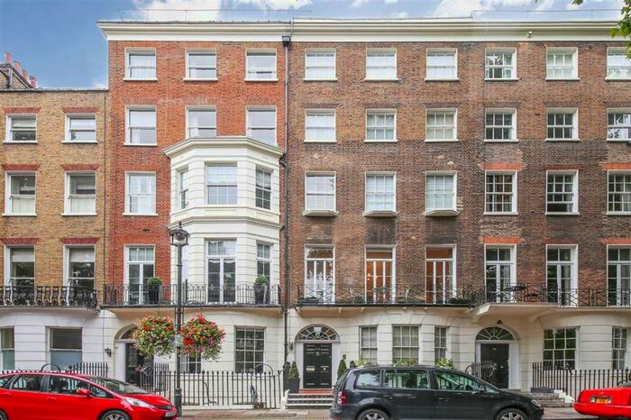 1 Bedroom Flat To Rent In Montagu Square, London, W1H