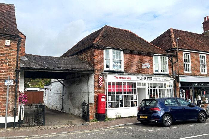 2 Bedroom Flat To Rent In St Giles Walk, High Street, Chalfont St. Giles, Buckinghamshire, HP8