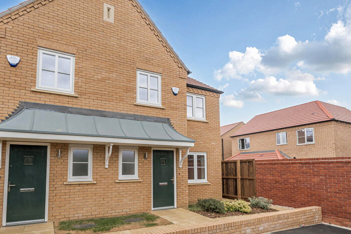 3 Bedroom House To Rent In Kingfisher Drive, Upton, NN5