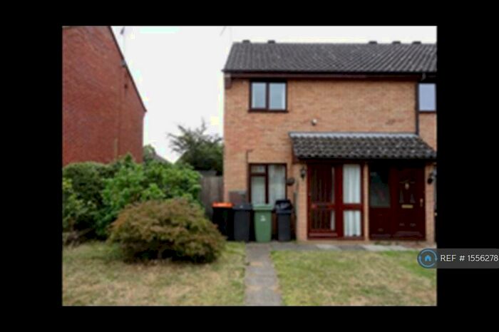2 Bedroom End Of Terrace House To Rent In Wyngates, Leighton Buzzard, LU7