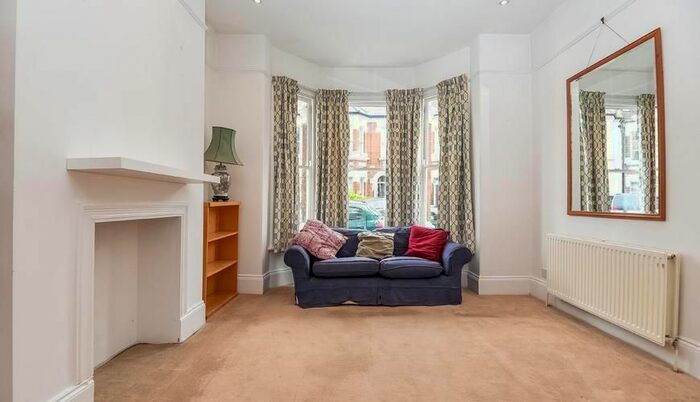 5 Bedroom Terraced House To Rent In Ashmere Grove, Brixton, SW2