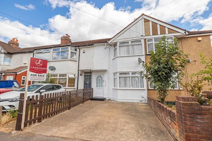 2 Bedroom Terraced House For Sale In Salt Hill Way, Slough, SL1