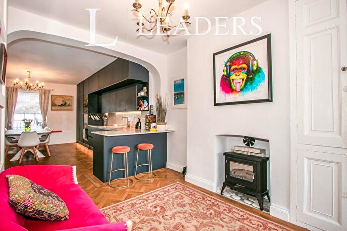 4 Bedroom Terraced House To Rent In Market Street, BH15