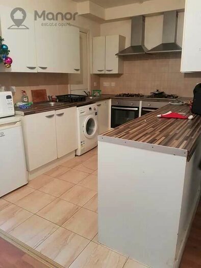 5 Bedroom Terraced House To Rent In Caledon Road, East Ham, E6