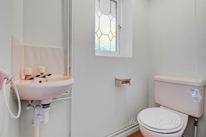 2 Bedroom Detached Bungalow For Sale In Clos Mair, Cardiff, CF23