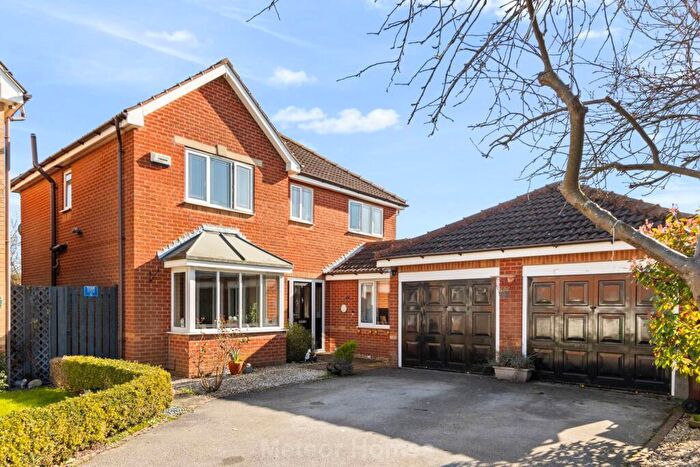 4 Bedroom Detached House For Sale In Arnold Close, Laceby, DN37