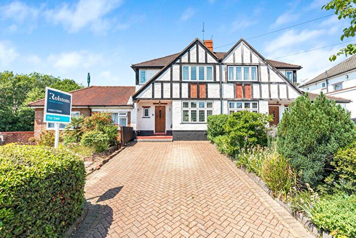 3 Bedroom Semi-Detached House For Sale In Courtlands Drive, Watford, Hertfordshire, WD17