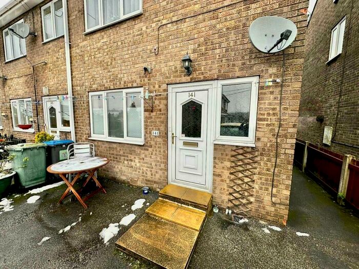 1 Bedroom Flat To Rent In Thornton Old Road, Bradford, West Yorkshire, Uk, BD8
