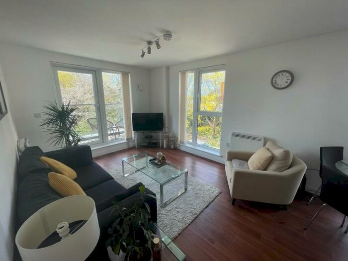 1 Bedroom Apartment To Rent In Woking, GU22