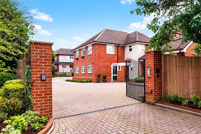 1 Bedroom Flat For Sale In London Road, Cheam, Sutton, SM3