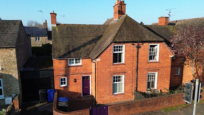 2 Bedroom Semi-Detached House For Sale In Bedford Road East, Yardley Hastings, Northamptonshire, NN7