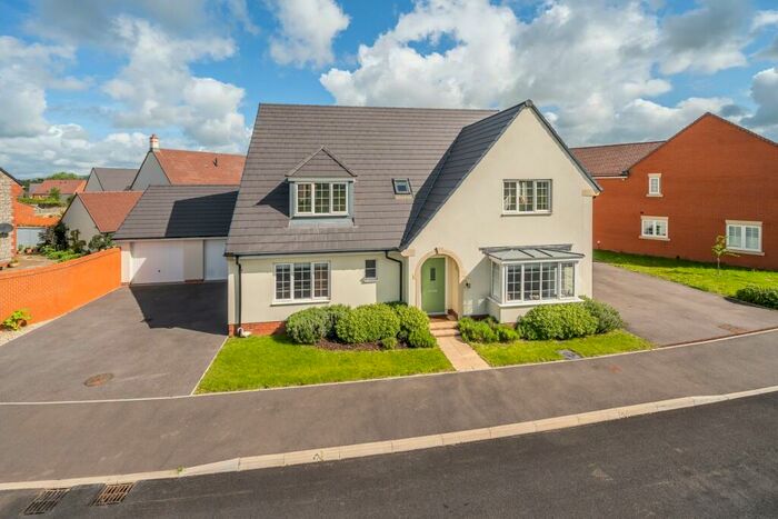 4 Bedroom Detached House For Sale In Knight Road, Wells, BA5