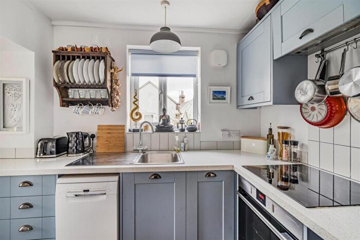 3 Bedroom Detached House For Sale In Old Lyme Hill, Charmouth, Bridport, DT6