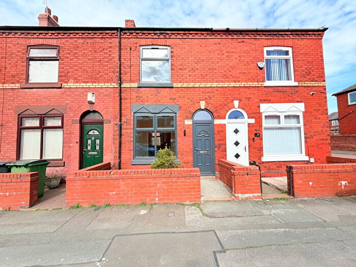 2 Bedroom End Of Terrace House For Sale In Midland Road, North Reddish, Stockport, SK5