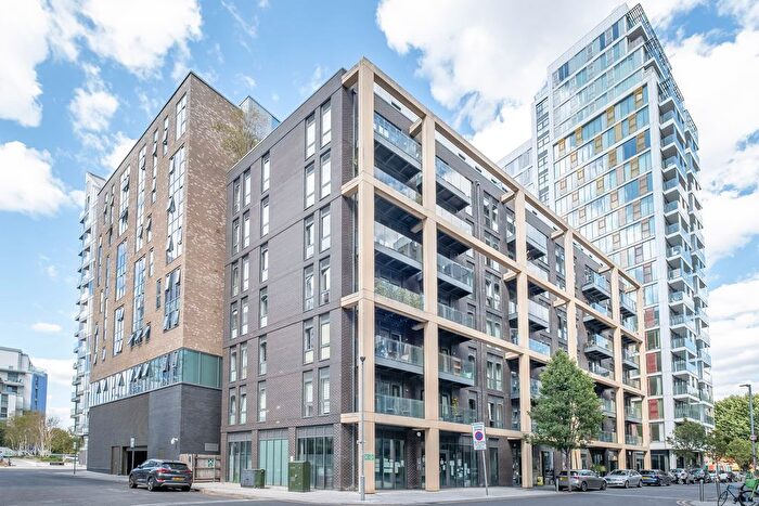 2 Bedroom Flat For Sale In Enterprise Way, London, SW18