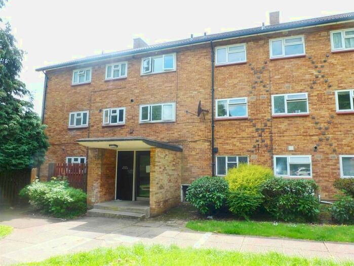 2 Bedroom Flat To Rent In Briery Way, Hemel Hempstead Industrial Estate, Hemel Hempstead, HP2
