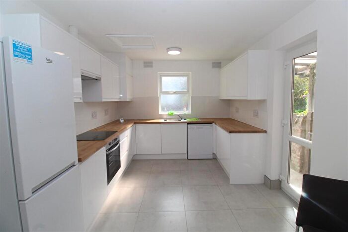4 Bedroom House To Rent In Mackintosh Place, Cardiff, CF24
