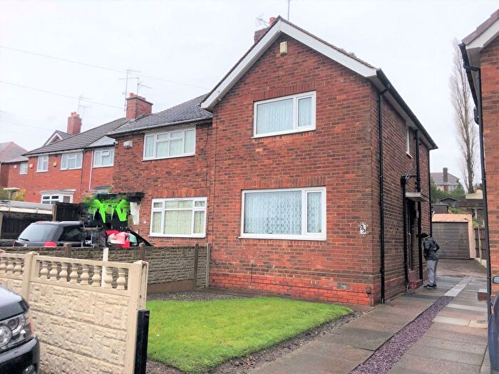 2 Bedroom Semi-Detached House To Rent In Lincoln Road, West Bromwich, West Midlands, B71