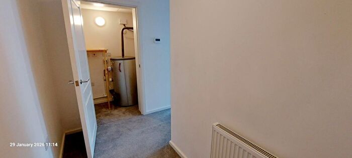 1 Bedroom Flat To Rent In Whippendell Road, Watford, WD18