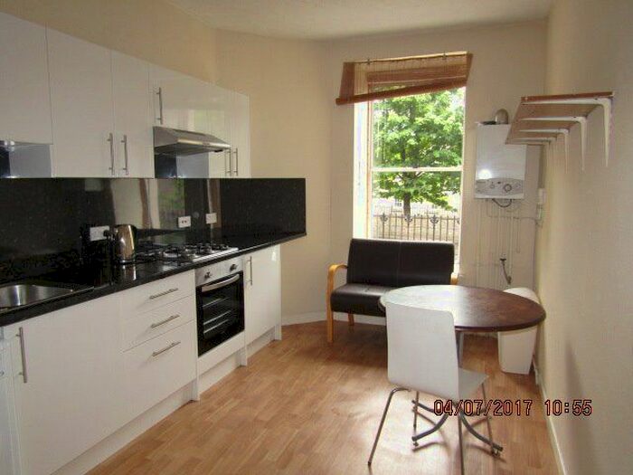 2 Bedroom Flat To Rent In Hawkhill, Dundee, DD2