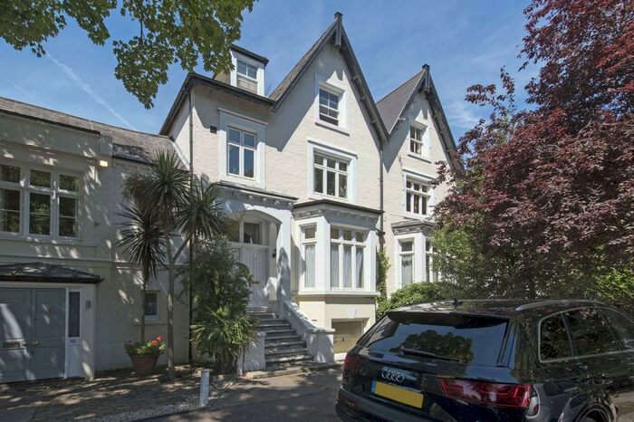 1 Bedroom Apartment To Rent In Castelnau, Barnes, SW13