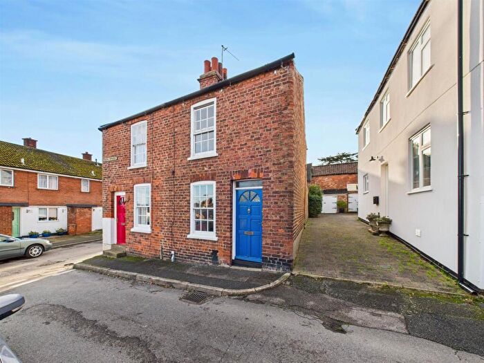 2 Bedroom Semi Detached House For Sale In Union Street, Louth, LN11