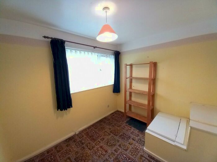 3 Bedroom Terraced House For Sale In Bangor, Gwynedd, LL57