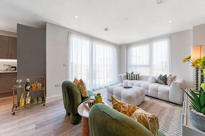 2 Bedroom Flat For Sale In Croydon, CR0