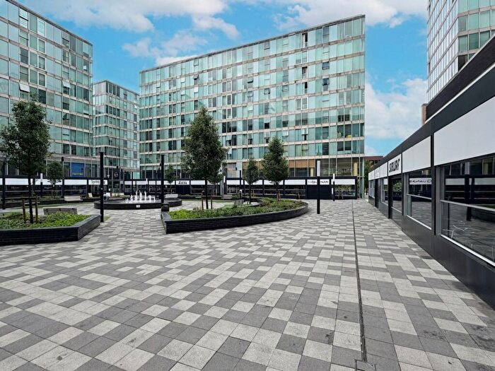 1 Bedroom Flat For Sale In Witan Gate, Milton Keynes, MK9