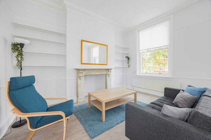 1 Bedroom Apartment To Rent In Upper Street, Islington, N1