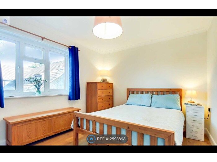 1 Bedroom Flat To Rent In Stratford, London, E15