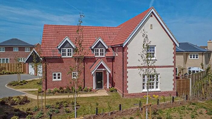 4 Bedroom Detached House For Sale In Etholwold Drive, Wickham Market, IP13