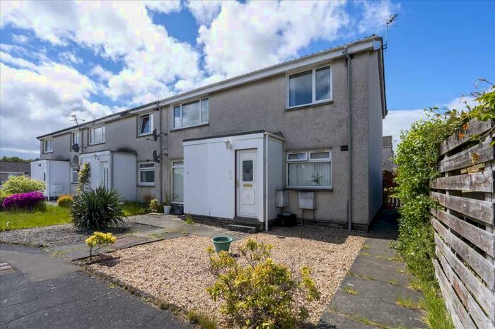 2 Bedroom Apartment To Rent In Dunvegan Place, FK2