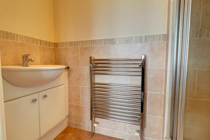 3 Bedroom End Of Terrace House For Sale In Attleborough Road, Nuneaton, CV11