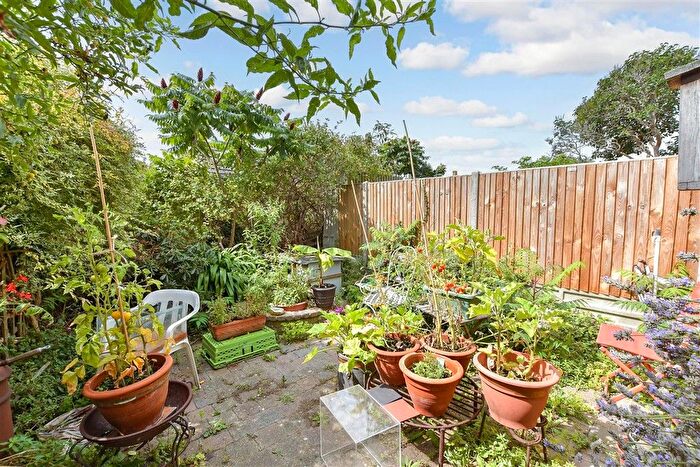 3 Bedroom End Of Terrace House For Sale In Grotto Road, Cliftonville, Margate, Kent, CT9