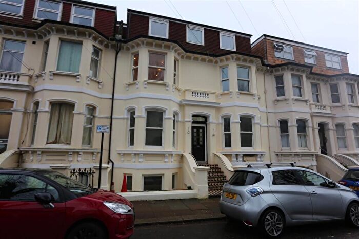 2 Bedroom Flat To Rent In Seafield Road, Hove, BN3